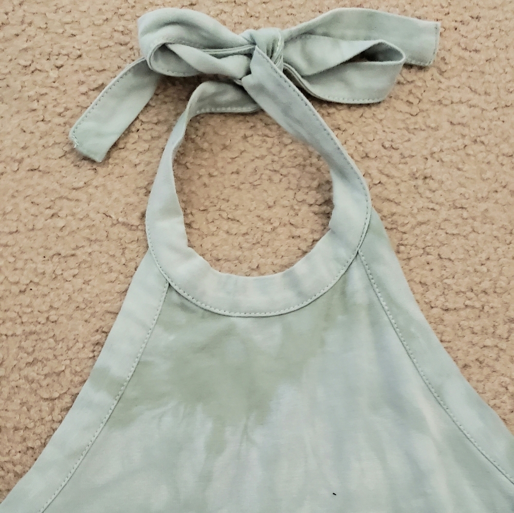 Halter top - Picture 2 of 3